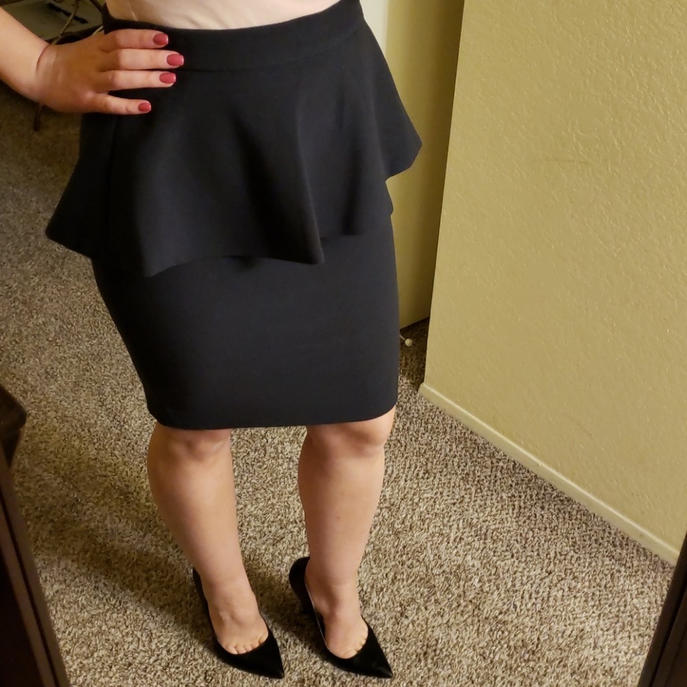 Mng suit peplum skirt